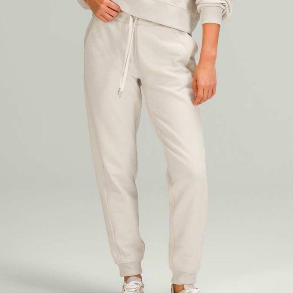 Lululemon Scuba High-Rise Jogger 7/8 Length *Sparkle Offwhite/Light Grey 10 EUC